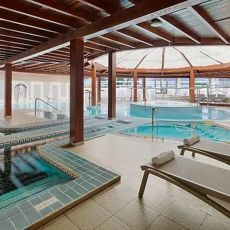 Hotel H10 Conquistador 4*