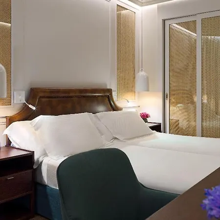 Hotel H10 Conquistador