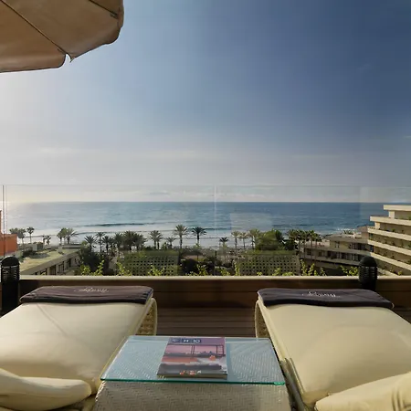 Hotel H10 Conquistador