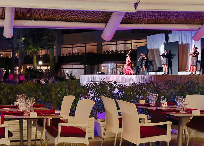 H10 Conquistador Szálloda 4*