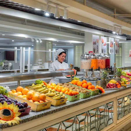 Отель H10 Conquistador Плая-де-лас-Америкас